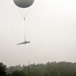 Wind blade transport using a baloon