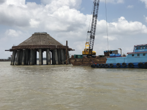 WTG piled foundation with an elevated pile cap