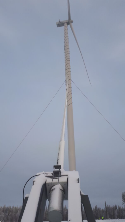 Cable stayed wind turbines towers